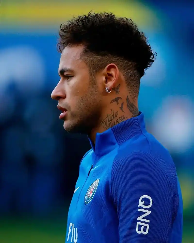 的比赛间隙 的比赛间隙